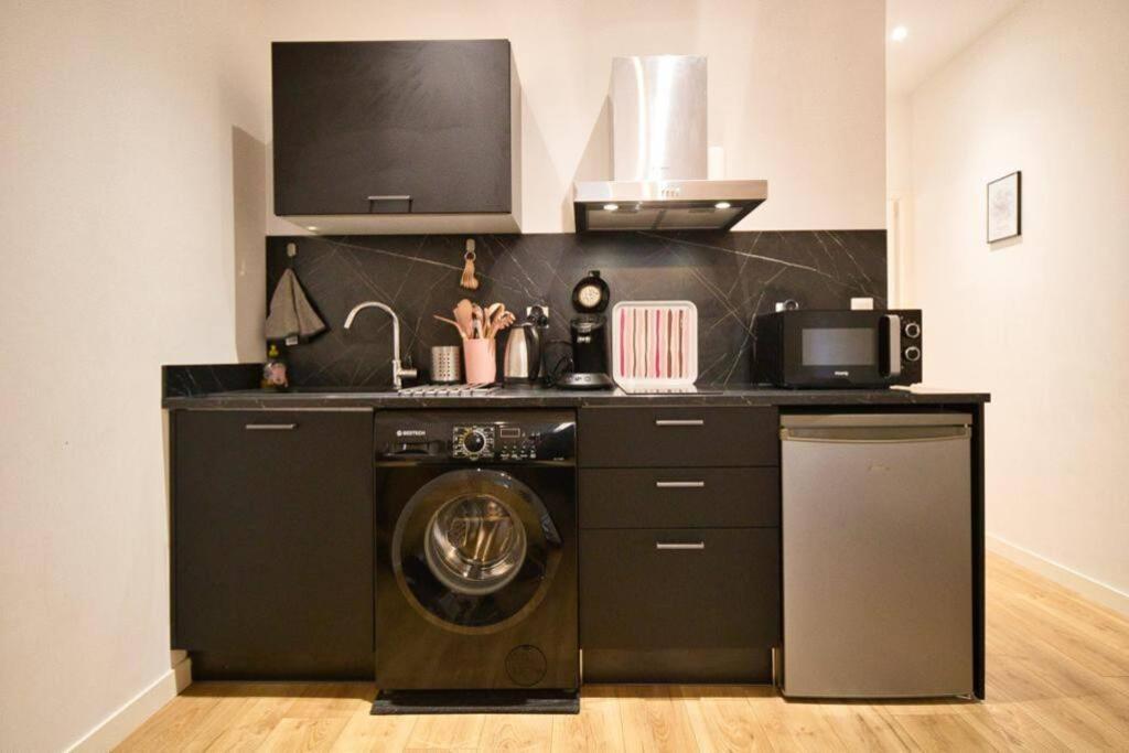 Apartamento *t2*terrasse*calme*centre-ville*gare*commerce*